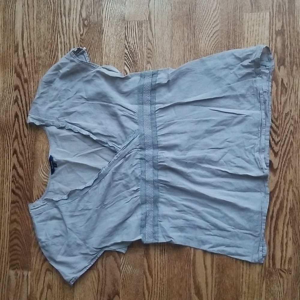 (L) Reitmans Lightweight Grey 100% Cotton V Neck Empire Waist Top
